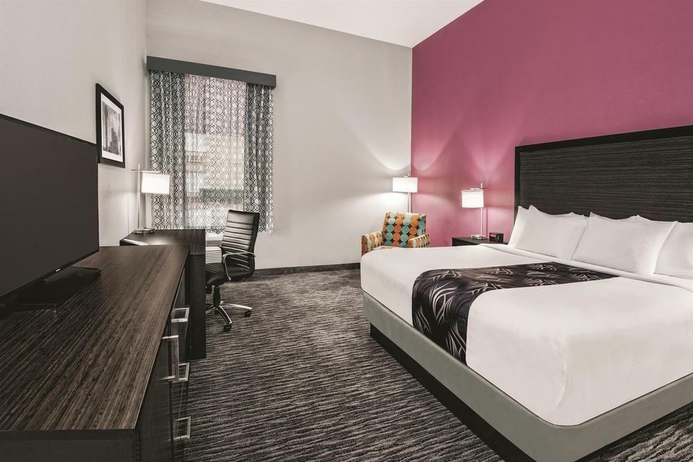 Motel Super 8 By Wyndham Grand Prairie North Extérieur photo